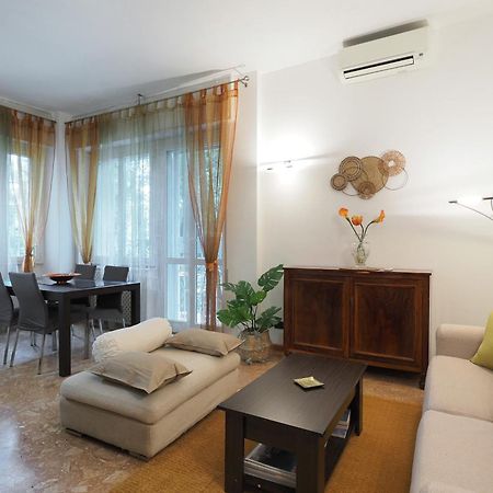 Primopiano - Palmaria B Apartment Milan Bagian luar foto