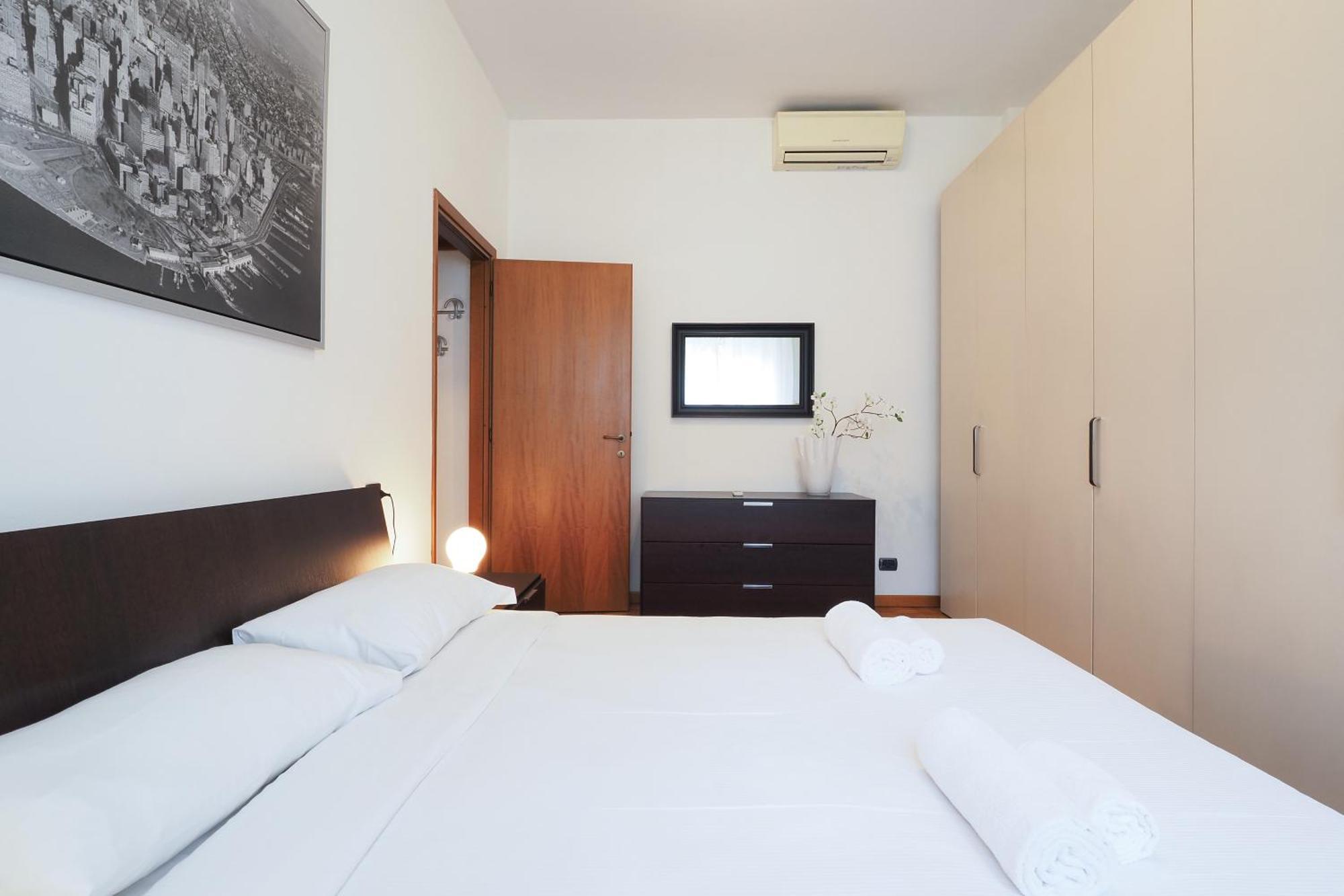 Primopiano - Palmaria B Apartment Milan Bagian luar foto